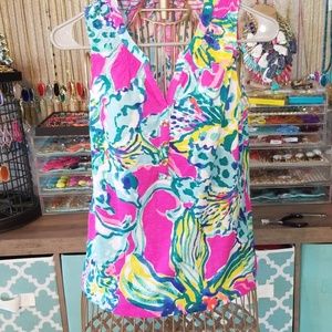 Lilly Pulitzer Tops - LP essie top S Lilly Pulitzer Tops - LP essie top S